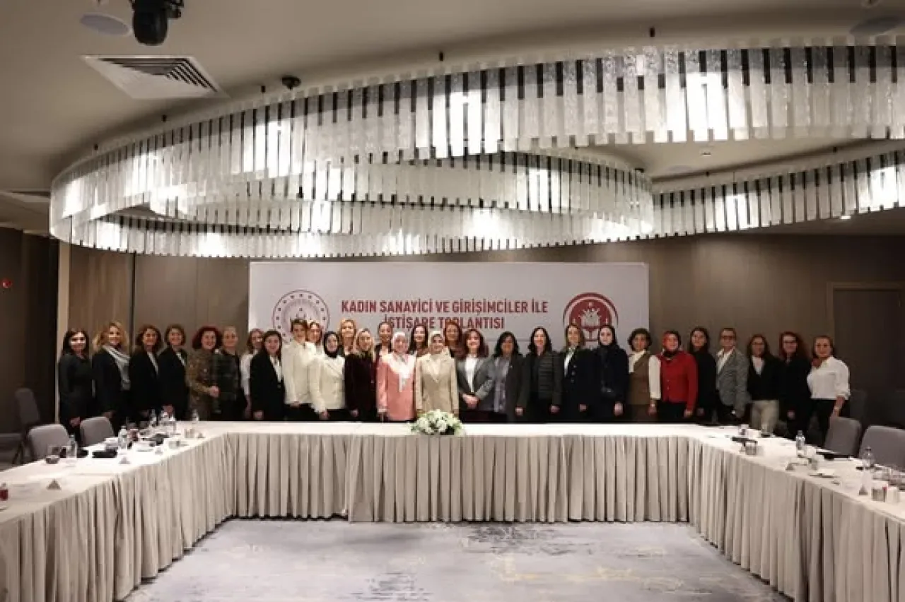 Bursa'da Kadın Girişimcilerin Başarı Hikayelerine Destek Ziyareti Bursa'da Kadın Girişimcilerin Başarı Hikayelerine Destek Ziyareti