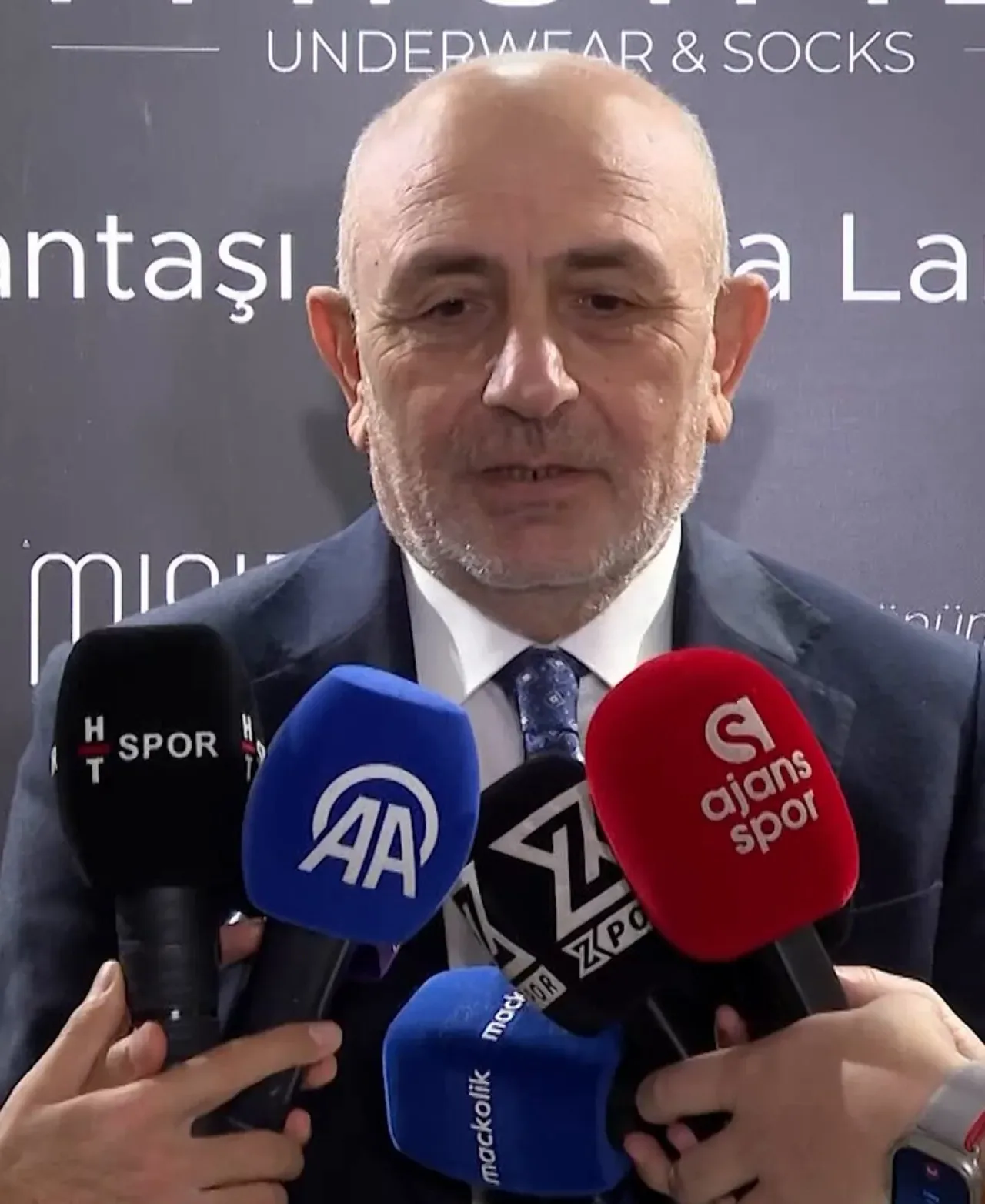 Fatih Karagümrük Başkanı Hurma'dan Ekonomi ve Yönetim Üzerine Çarpıcı Sözler Fatih Karagümrük Başkanı Hurma'dan Ekonomi ve Yönetim Üzerine Çarpıcı Sözler