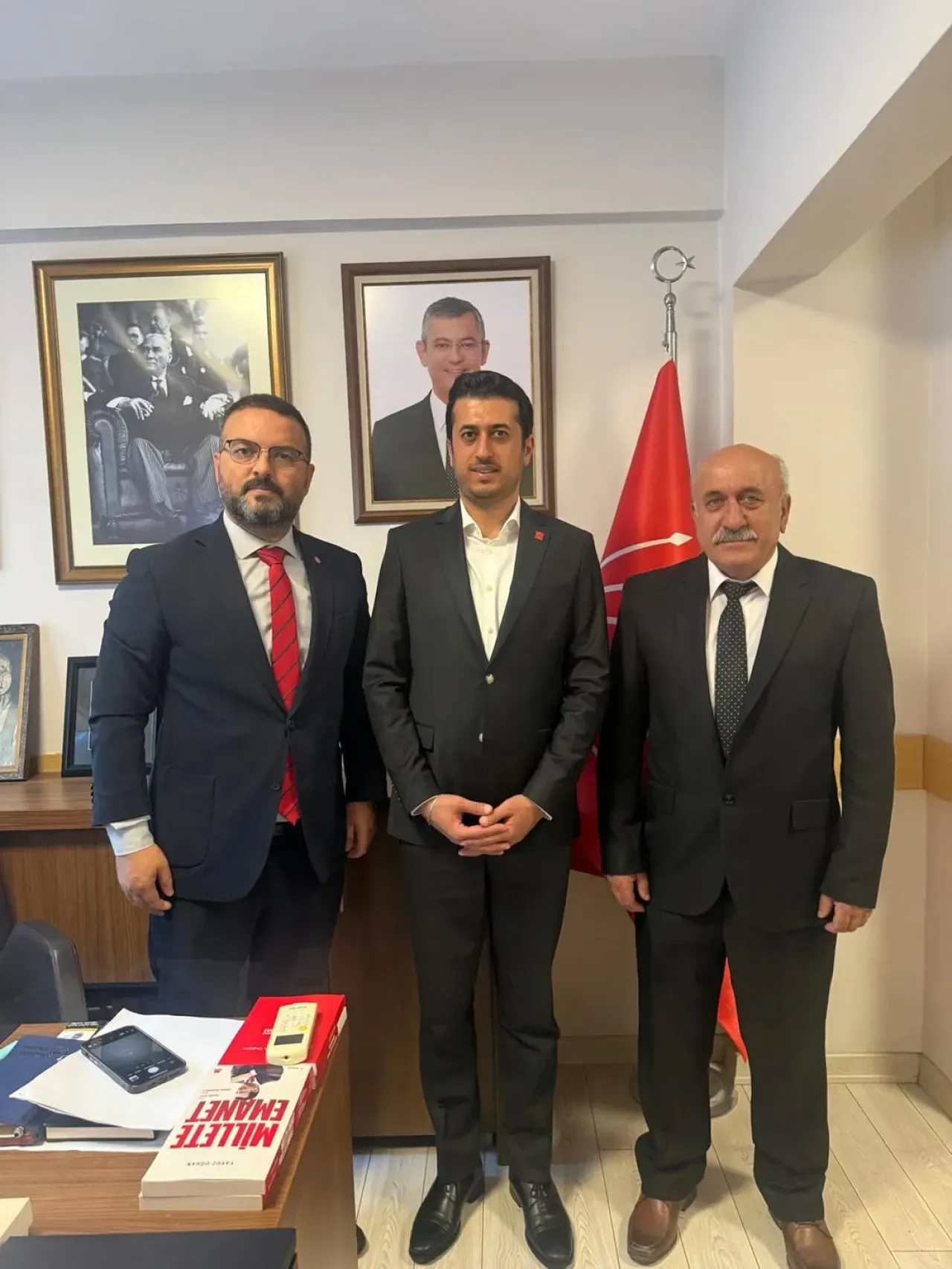CHP Kadıköy İlçe Başkanı Caner Sarıtaş, Sinop Derneği Yöneticilerini Ağırladı CHP Kadıköy İlçe Başkanı Caner Sarıtaş, Sinop Derneği Yöneticilerini Ağırladı