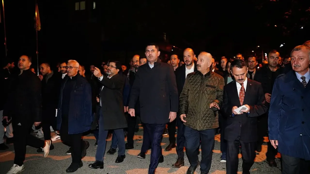 Gebze'deki Bina Yıkımı Sonrası İnceleme ve Destek Çalışmaları Başlatıldı Gebze'deki Bina Yıkımı Sonrası İnceleme ve Destek Çalışmaları Başlatıldı