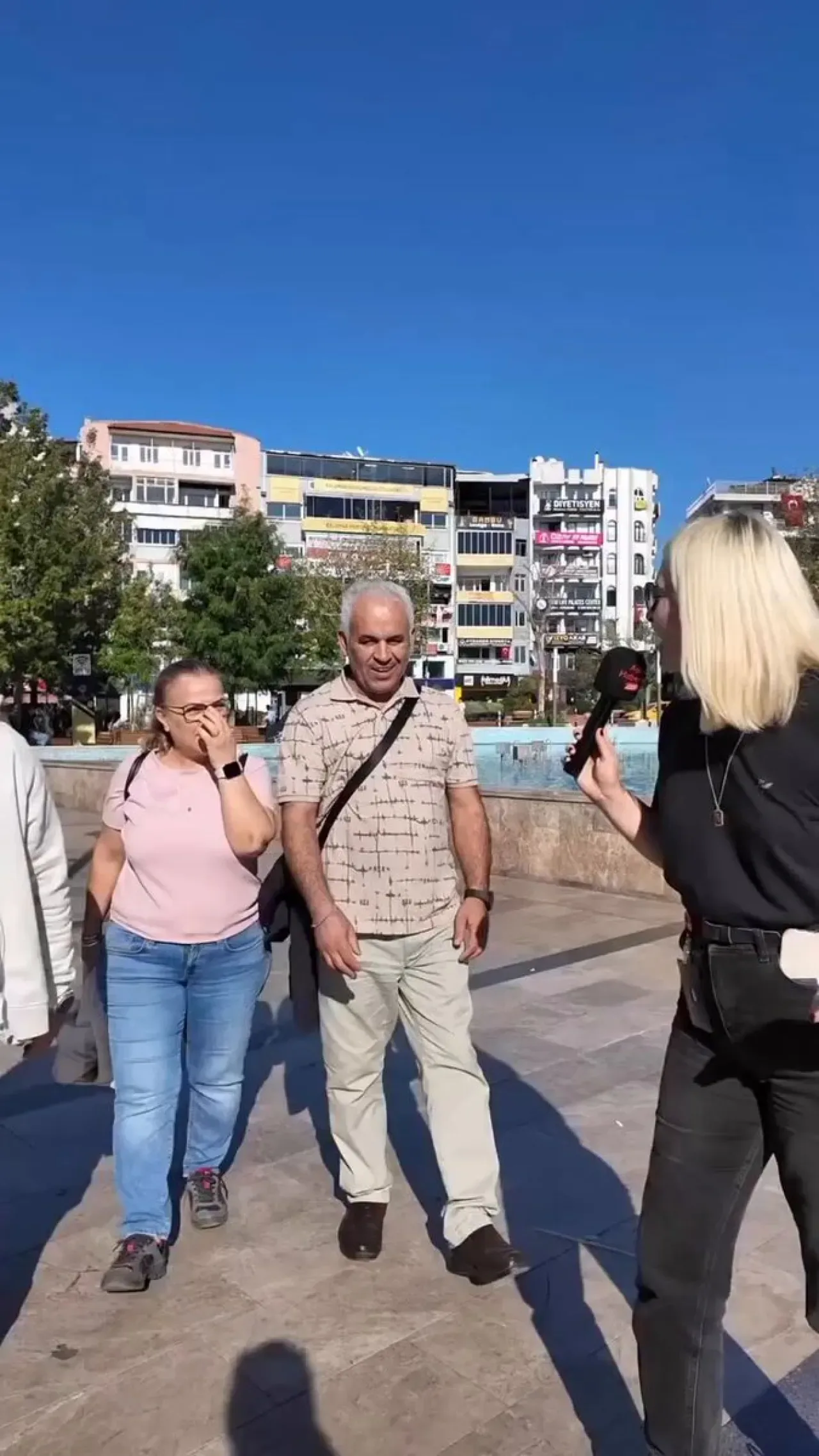Vatandaşlar Eşleriyle Dans Etme Konusunda Ne Düşünüyor? Vatandaşlar Eşleriyle Dans Etme Konusunda Ne Düşünüyor?