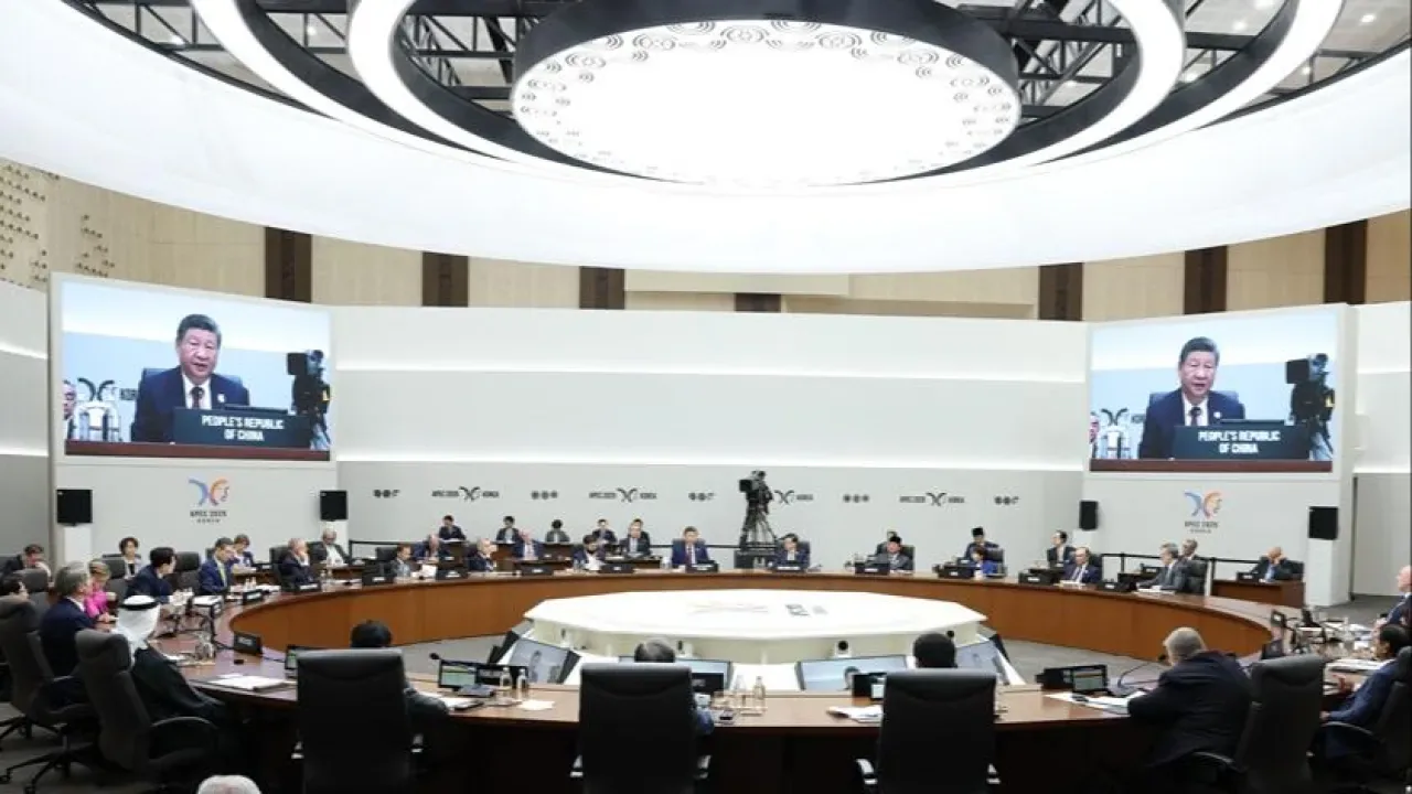 Çin Lideri Xi Jinping: "Küresel İş Dünyası İçin İnovasyon Platformu Sunuyoruz" Çin Lideri Xi Jinping: "Küresel İş Dünyası İçin İnovasyon Platformu Sunuyoruz"