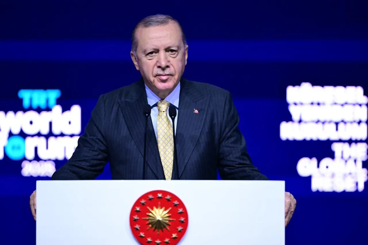 Cumhurbaşkanı Erdoğan, TRT World Forum 2025'te Önemli Açıklamalarda Bulundu Cumhurbaşkanı Erdoğan, TRT World Forum 2025'te Önemli Açıklamalarda Bulundu