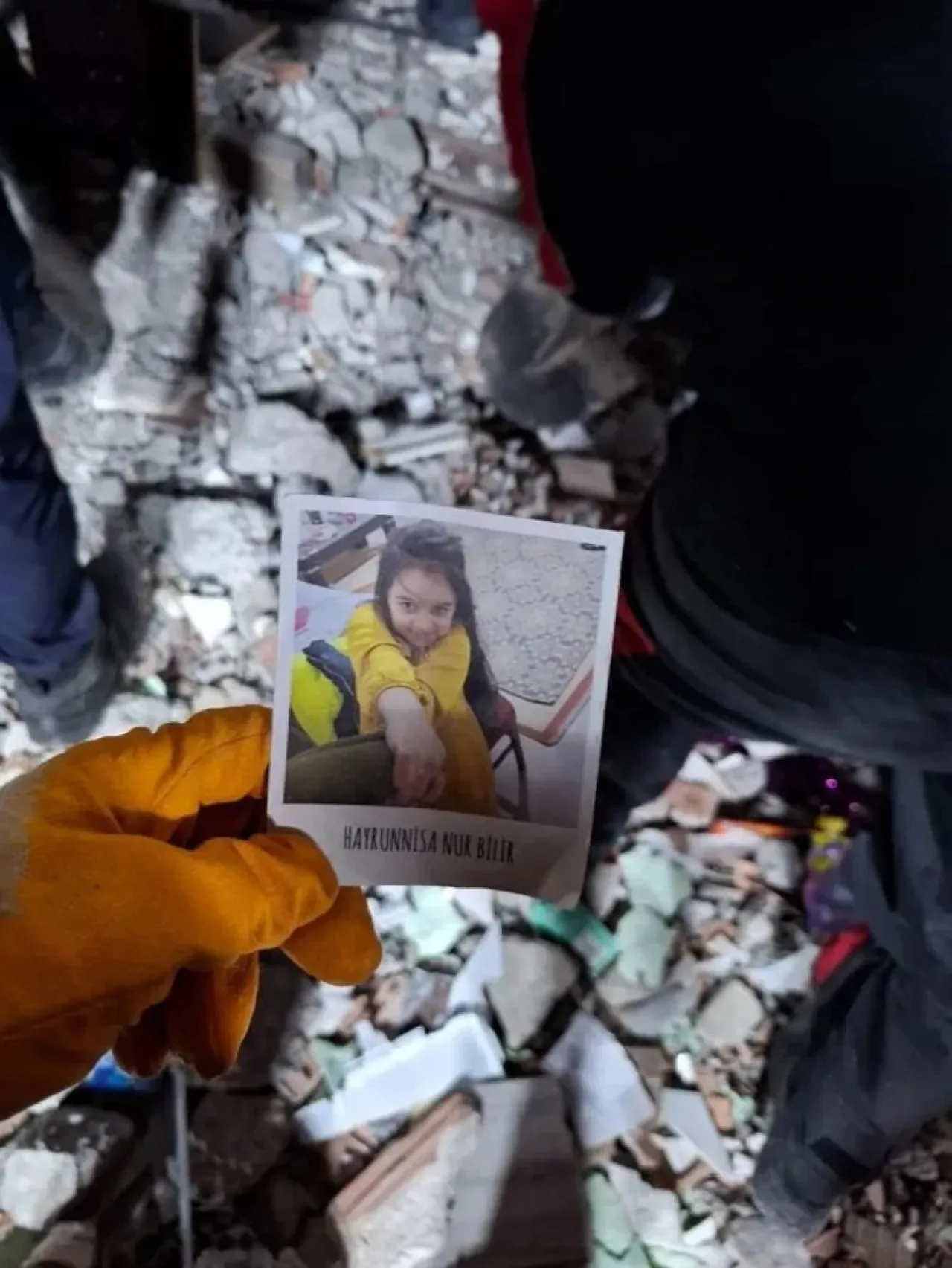 Gebze'deki Yıkılan Binada Hayatını Kaybeden Ailenin Yeni Ev Planı Ortaya Çıktı Gebze'deki Yıkılan Binada Hayatını Kaybeden Ailenin Yeni Ev Planı Ortaya Çıktı