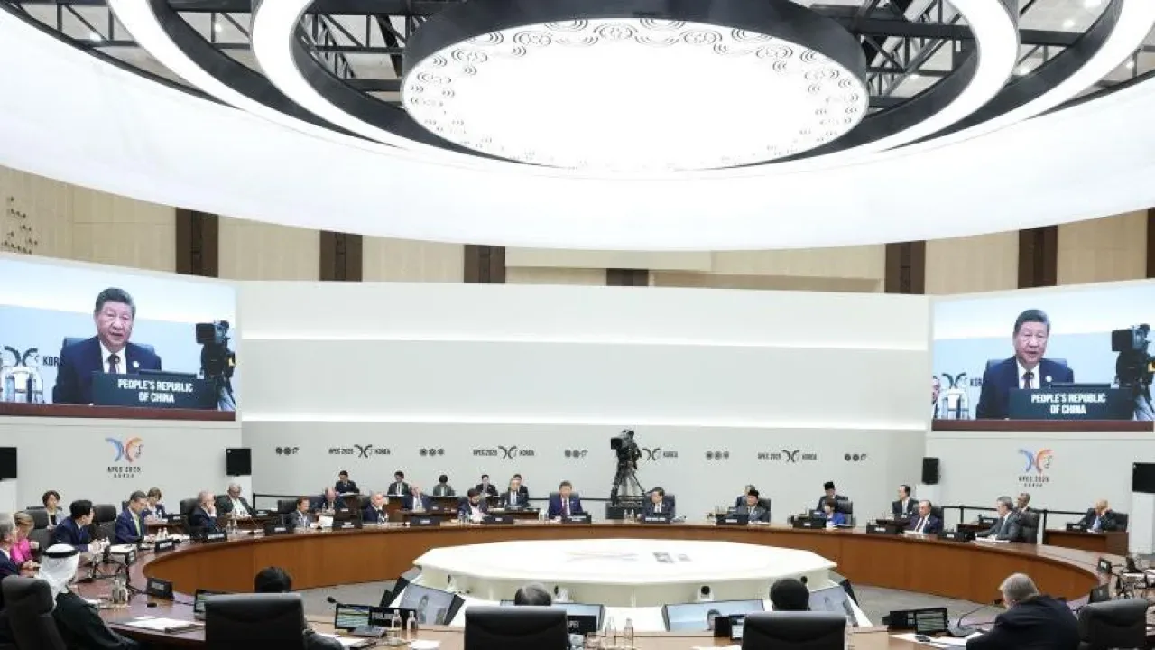 Çin Lideri Şi Cinping, 32. APEC Ekonomik Liderler Toplantısı'nın Açılış Oturumuna Katıldı Çin Lideri Şi Cinping, 32. APEC Ekonomik Liderler Toplantısı'nın Açılış Oturumuna Katıldı