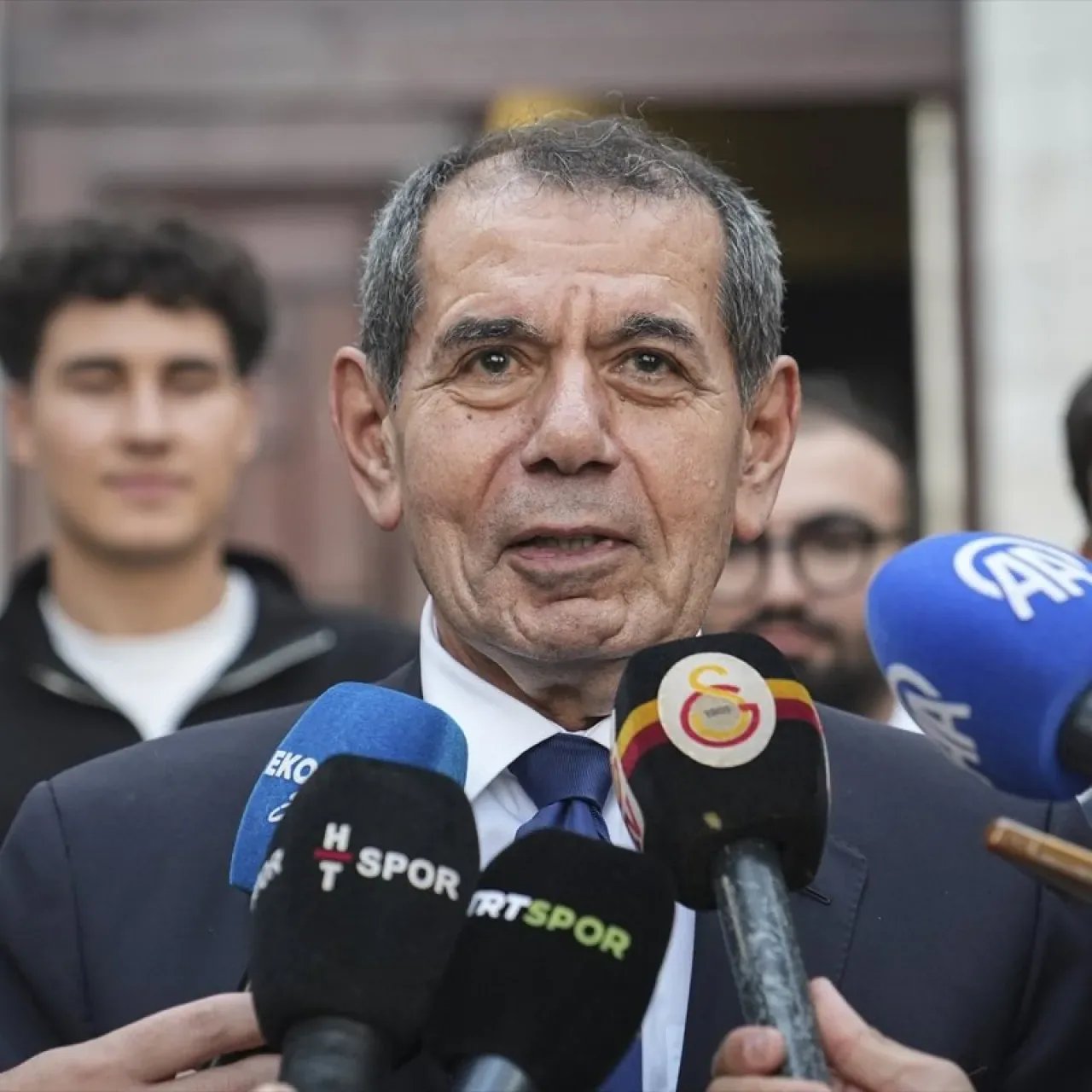 Dursun Özbek'ten Şike Soruşturması Açıklaması: "Türk Futbolu İçin İç Açıcı Değil" Dursun Özbek'ten Şike Soruşturması Açıklaması: "Türk Futbolu İçin İç Açıcı Değil"