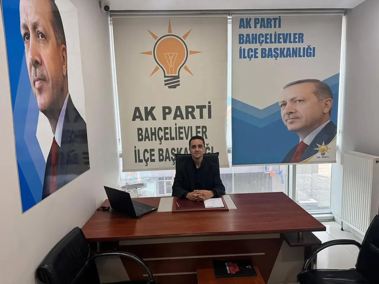 AK Parti Bahçelievler İlçe Başkanlığı'nda Nöbetçi Meclis Üyesi Görevde AK Parti Bahçelievler İlçe Başkanlığı'nda Nöbetçi Meclis Üyesi Görevde