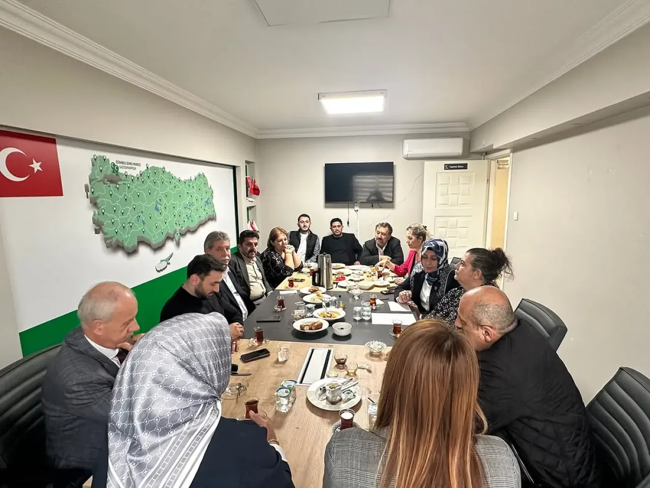 Gaziosmanpaşa'da Bağımlılıkla Mücadele İçin Muhtarlarla İş Birliği Gaziosmanpaşa'da Bağımlılıkla Mücadele İçin Muhtarlarla İş Birliği