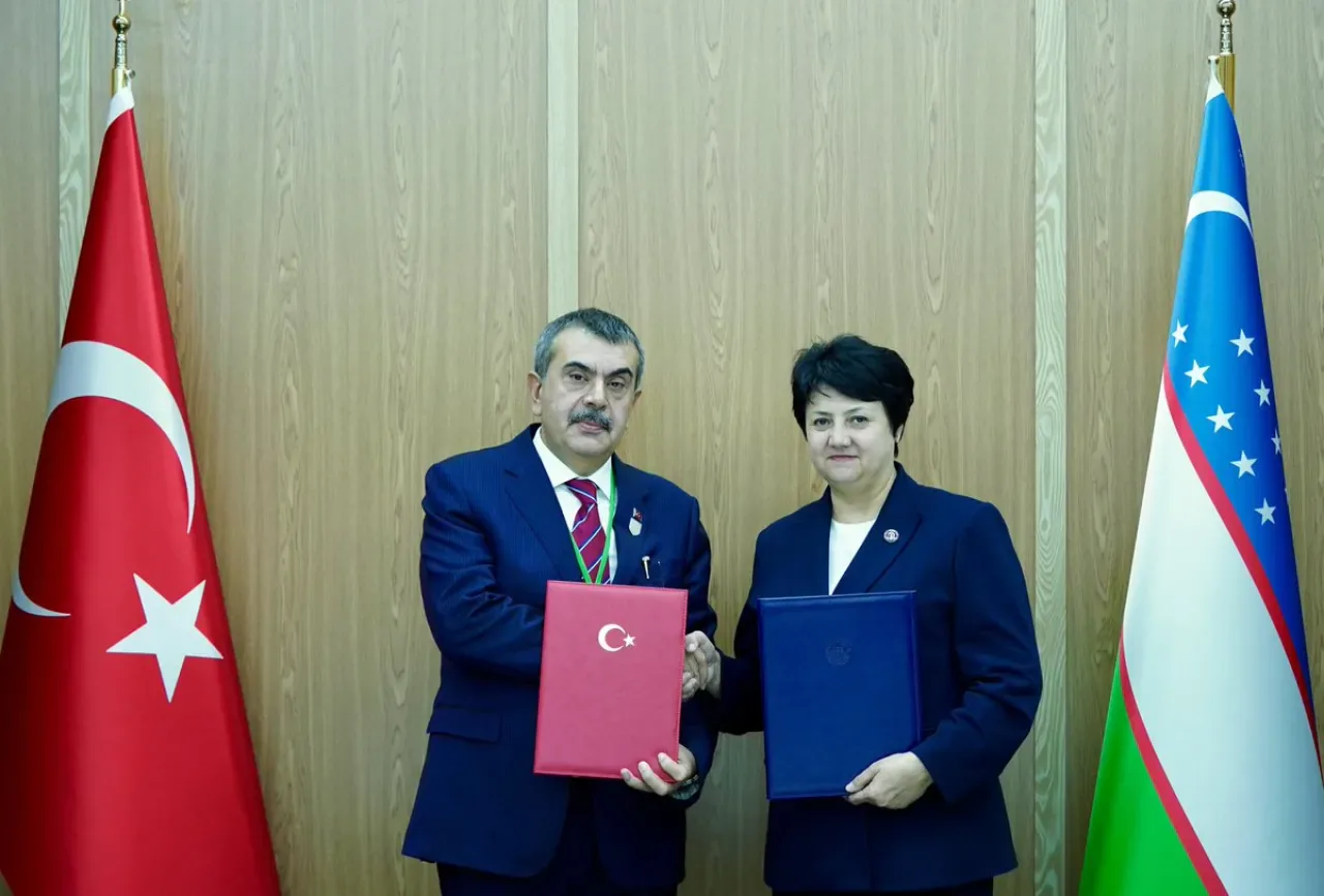 Türkiye ve Özbekistan Eğitim İş Birliği Protokolü İmzaladı Türkiye ve Özbekistan Eğitim İş Birliği Protokolü İmzaladı
