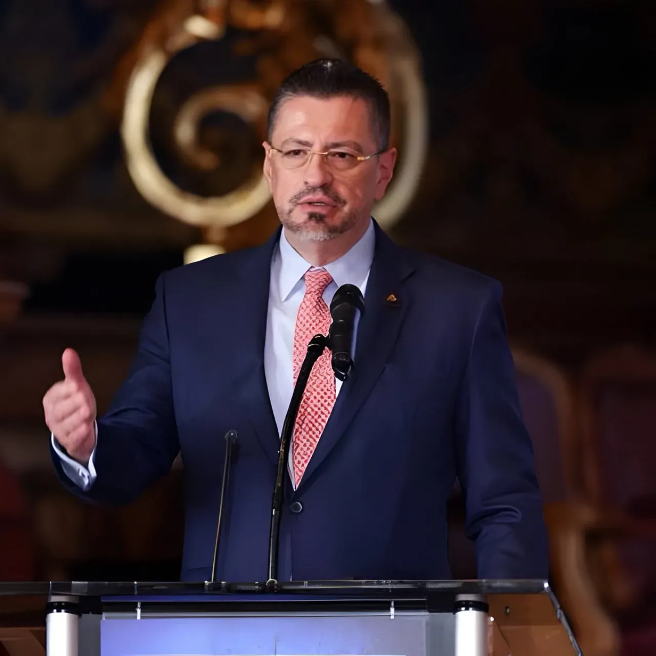 Kosta Rika Cumhurbaşkanı Chaves: "Türkiye Benim İkinci Vatanım, Türk İnsanı Dürüst ve Güvenilir" Kosta Rika Cumhurbaşkanı Chaves: "Türkiye Benim İkinci Vatanım, Türk İnsanı Dürüst ve Güvenilir"