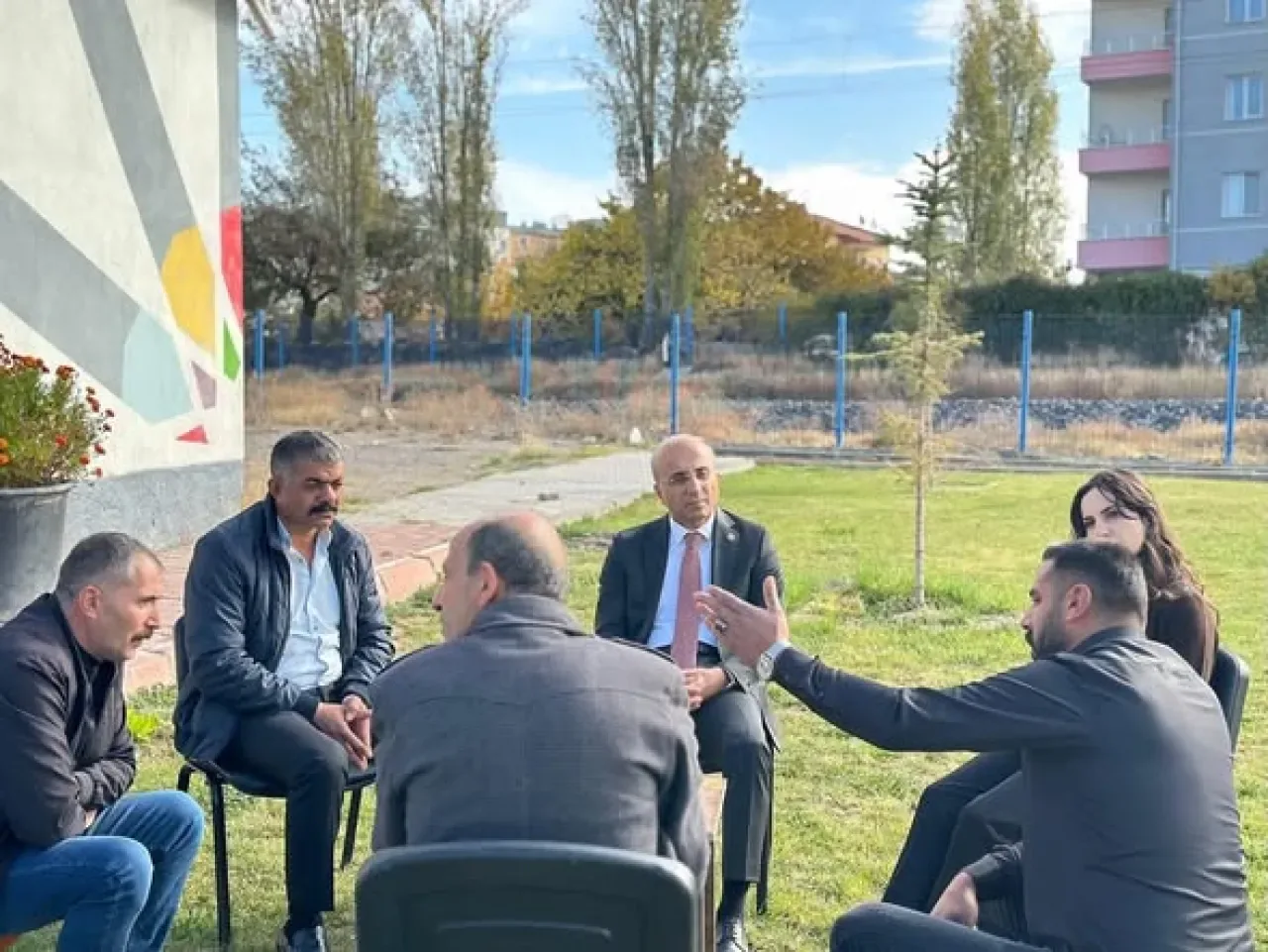 CHP'li Genç, Argıncık Mahallesi'nde Vatandaşlarla Buluştu CHP'li Genç, Argıncık Mahallesi'nde Vatandaşlarla Buluştu