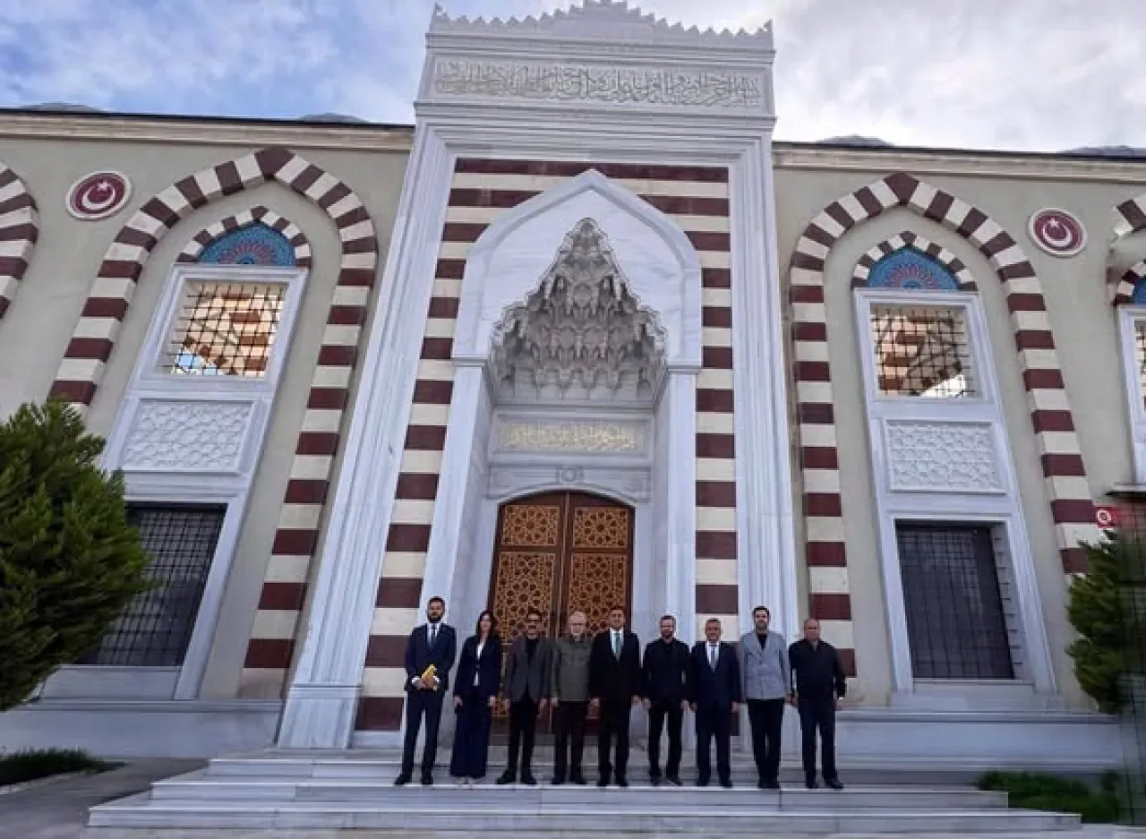 İstanbul Milli Eğitim Müdürü, Çanakkale'deki Gençlik Merkezi'ni Ziyaret Etti İstanbul Milli Eğitim Müdürü, Çanakkale'deki Gençlik Merkezi'ni Ziyaret Etti