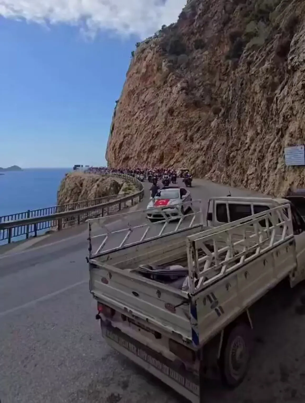 Kaş'ta Cumhuriyet Bayramı Motosiklet Kortejiyle Coşkuyla Kutlandı Kaş'ta Cumhuriyet Bayramı Motosiklet Kortejiyle Coşkuyla Kutlandı