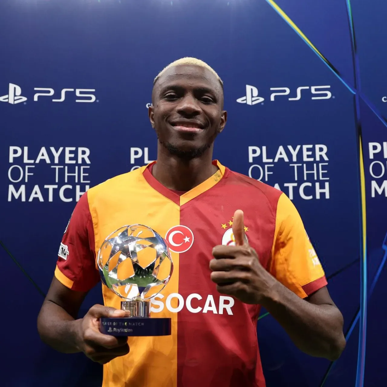 Barcelona, Napoli'nin Yıldızı Osimhen'i Transfer Listesine Aldı Barcelona, Napoli'nin Yıldızı Osimhen'i Transfer Listesine Aldı