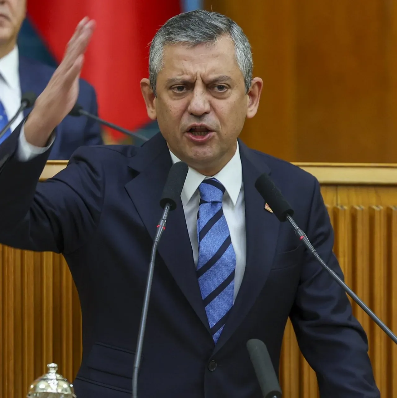 Özgür Özel'den İstanbul Seçimlerinin Yenilenmesi Çağrısı Özgür Özel'den İstanbul Seçimlerinin Yenilenmesi Çağrısı