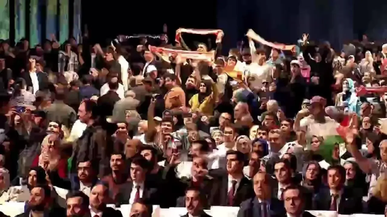 Atatürk Havalimanı'na Nefes Aldıracak Millet Bahçesi Açıldı Atatürk Havalimanı'na Nefes Aldıracak Millet Bahçesi Açıldı