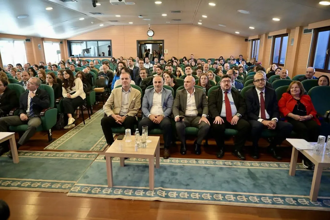 İMEAK DTO'da Cebri İcra Kanunu Taslağı ve Deniz Hukuku Semineri İMEAK DTO'da Cebri İcra Kanunu Taslağı ve Deniz Hukuku Semineri