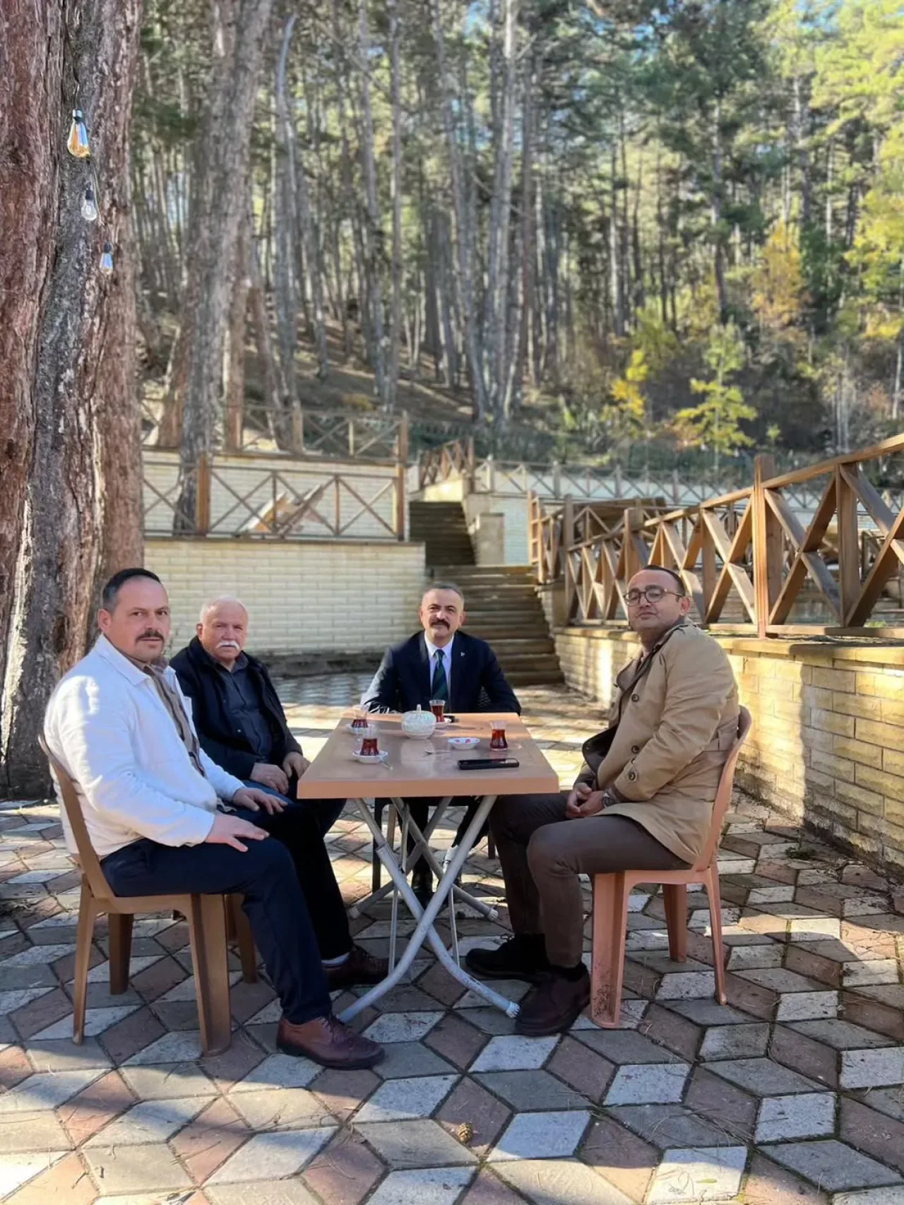 MHP Kızılcahamam İlçe Başkanı Nuri Odacı, Meclis Üyeleri ile Bir Araya Geldi MHP Kızılcahamam İlçe Başkanı Nuri Odacı, Meclis Üyeleri ile Bir Araya Geldi