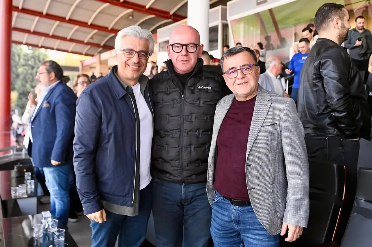 Balıkesirspor, Nazilli Spor'u 3-0 Mağlup Etti Balıkesirspor, Nazilli Spor'u 3-0 Mağlup Etti