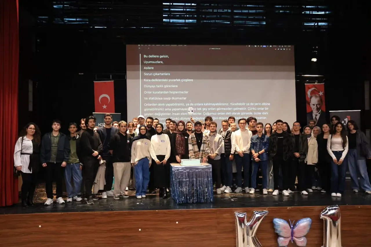 Koza DAO, Bursa'da Geleceğin Teknolojilerini ve Topluluk Gücünü Konuştu Koza DAO, Bursa'da Geleceğin Teknolojilerini ve Topluluk Gücünü Konuştu