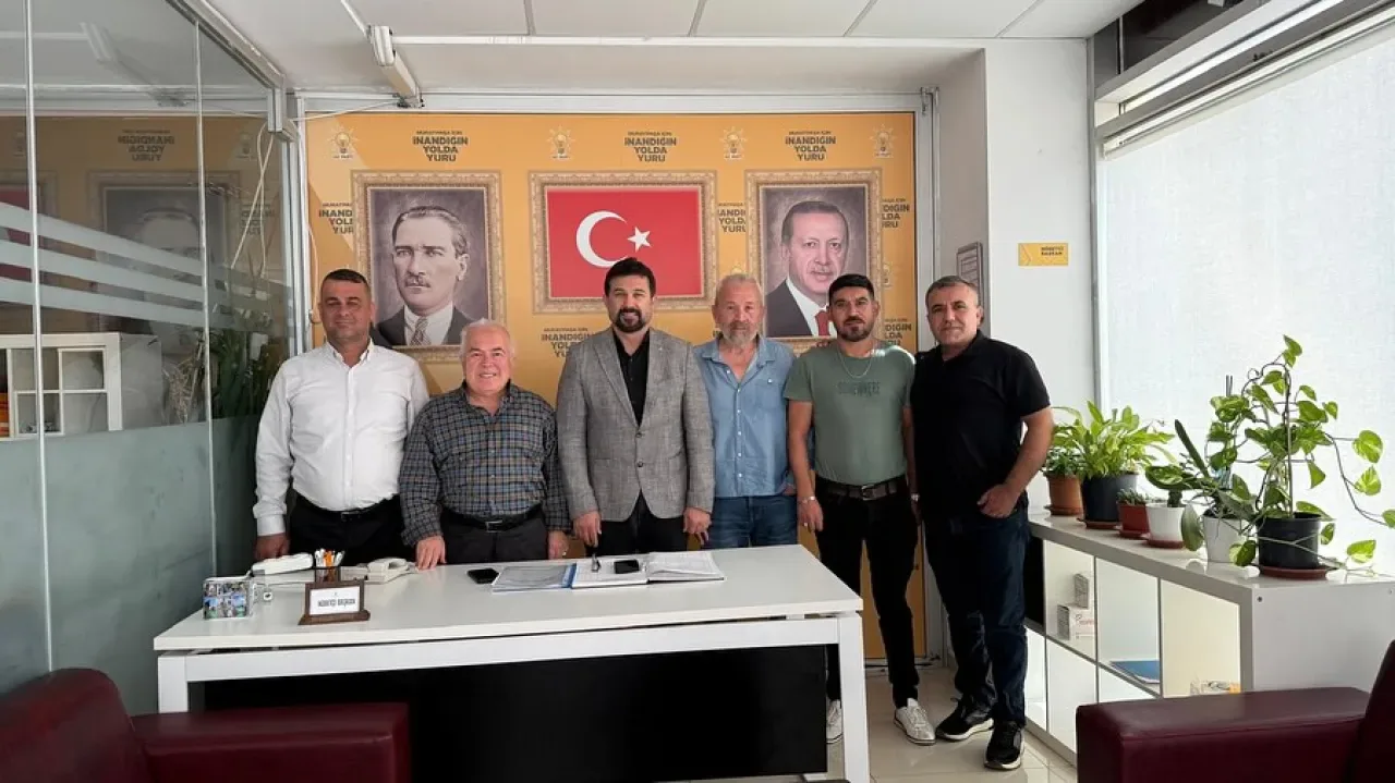 AK Parti Muratpaşa İlçe Başkanı Tuncay Hayta ve Teşkilat Mensupları Bir Araya Geldi AK Parti Muratpaşa İlçe Başkanı Tuncay Hayta ve Teşkilat Mensupları Bir Araya Geldi