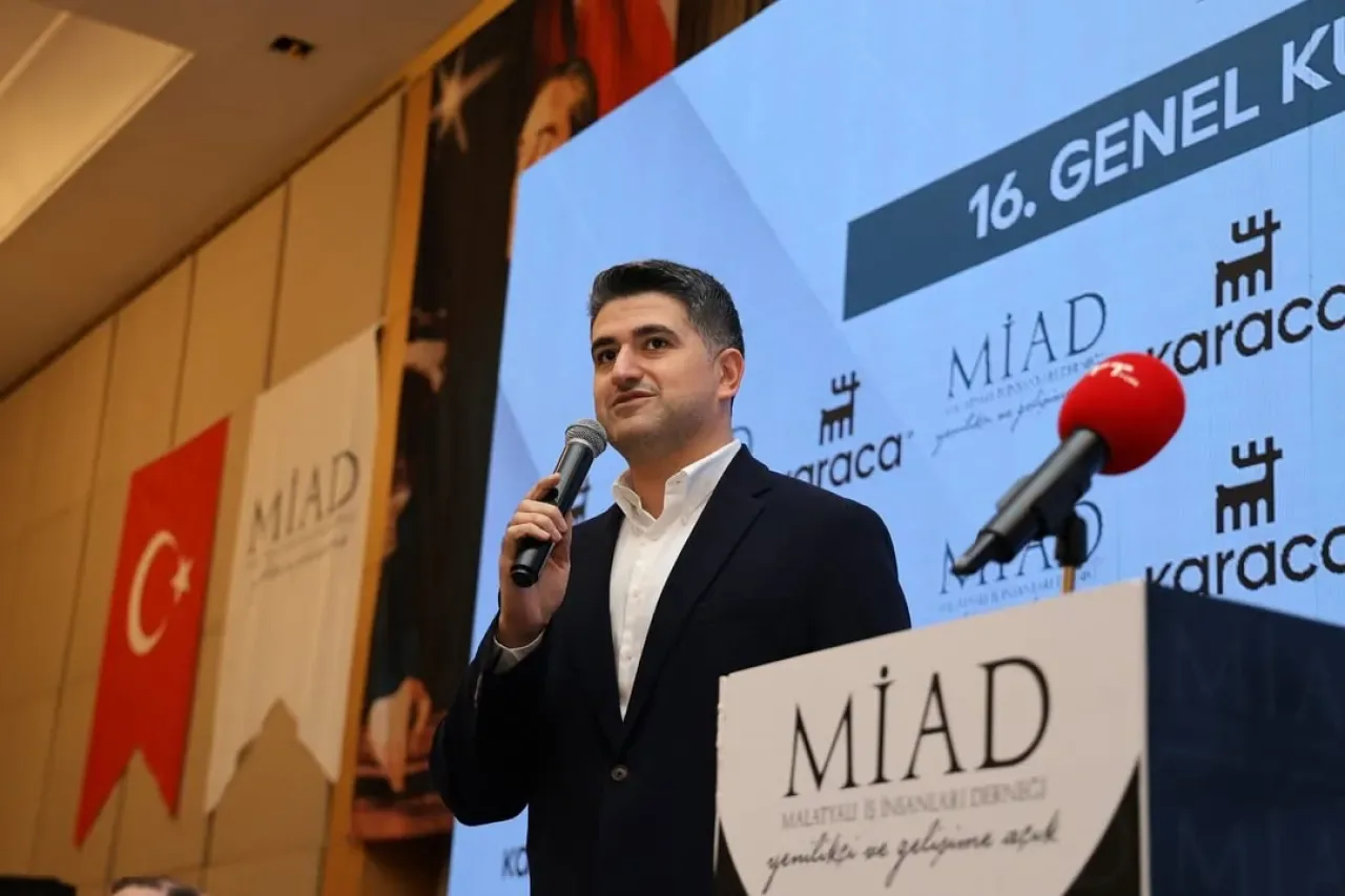 Malatyalı İş İnsanları Derneği'nin 16. Olağan Genel Kurulu Gerçekleşti Malatyalı İş İnsanları Derneği'nin 16. Olağan Genel Kurulu Gerçekleşti