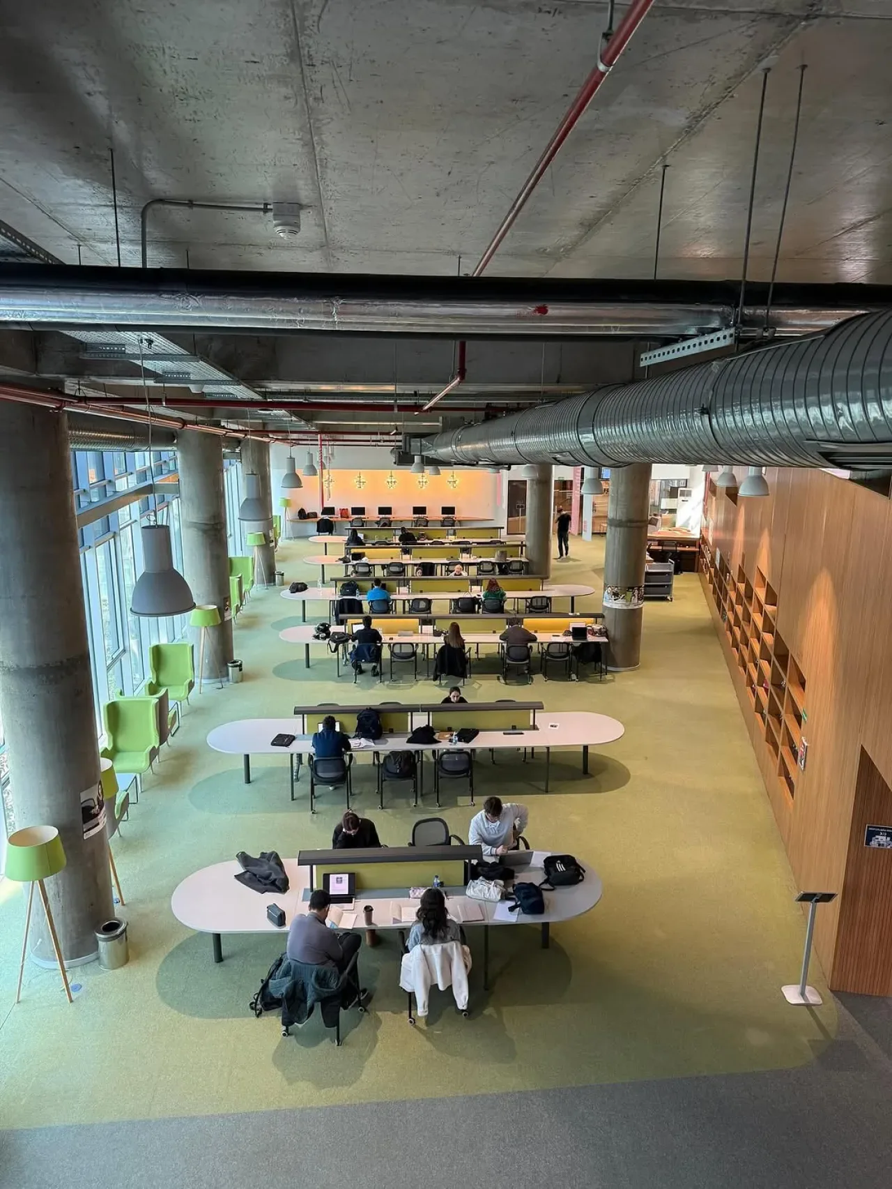 MEF Üniversitesi Kütüphanesi Sınav Döneminde Hafta Sonu Açık MEF Üniversitesi Kütüphanesi Sınav Döneminde Hafta Sonu Açık