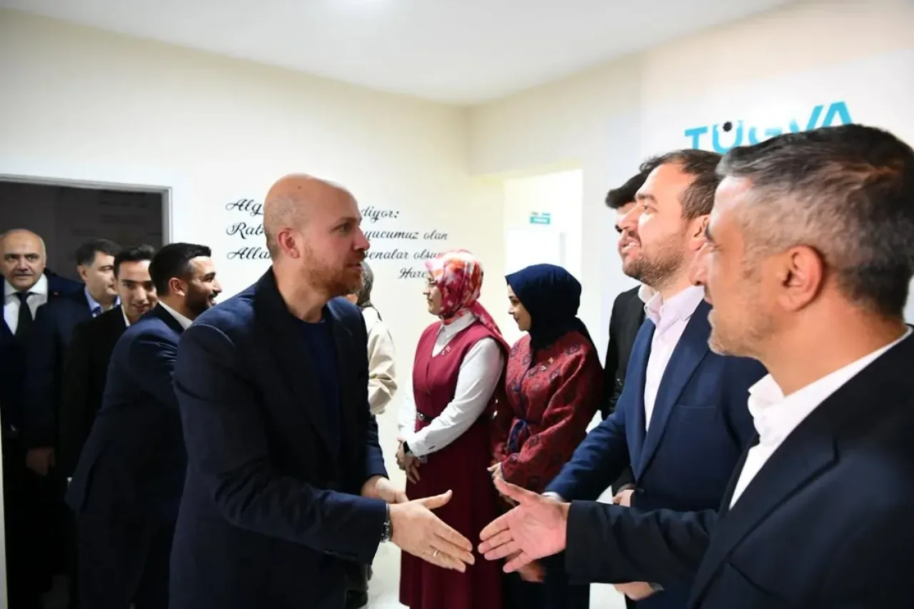 AK Parti Ankara İl Başkanı Hakan Hanözcan, TÜGVA Kızılcahamam Temsilciliği Açılışına Katıldı AK Parti Ankara İl Başkanı Hakan Hanözcan, TÜGVA Kızılcahamam Temsilciliği Açılışına Katıldı