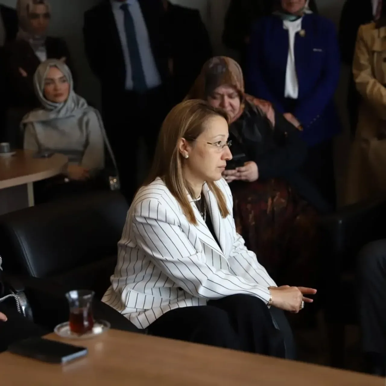 AK Parti Kadın Kolları, Aydın'daki İncir Fabrikasında Kadın Emekçilerle Buluştu AK Parti Kadın Kolları, Aydın'daki İncir Fabrikasında Kadın Emekçilerle Buluştu