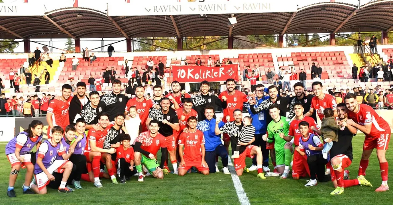Balıkesirspor Zirve Yolunda: Yükseliş Serisi Devam Ediyor Balıkesirspor Zirve Yolunda: Yükseliş Serisi Devam Ediyor