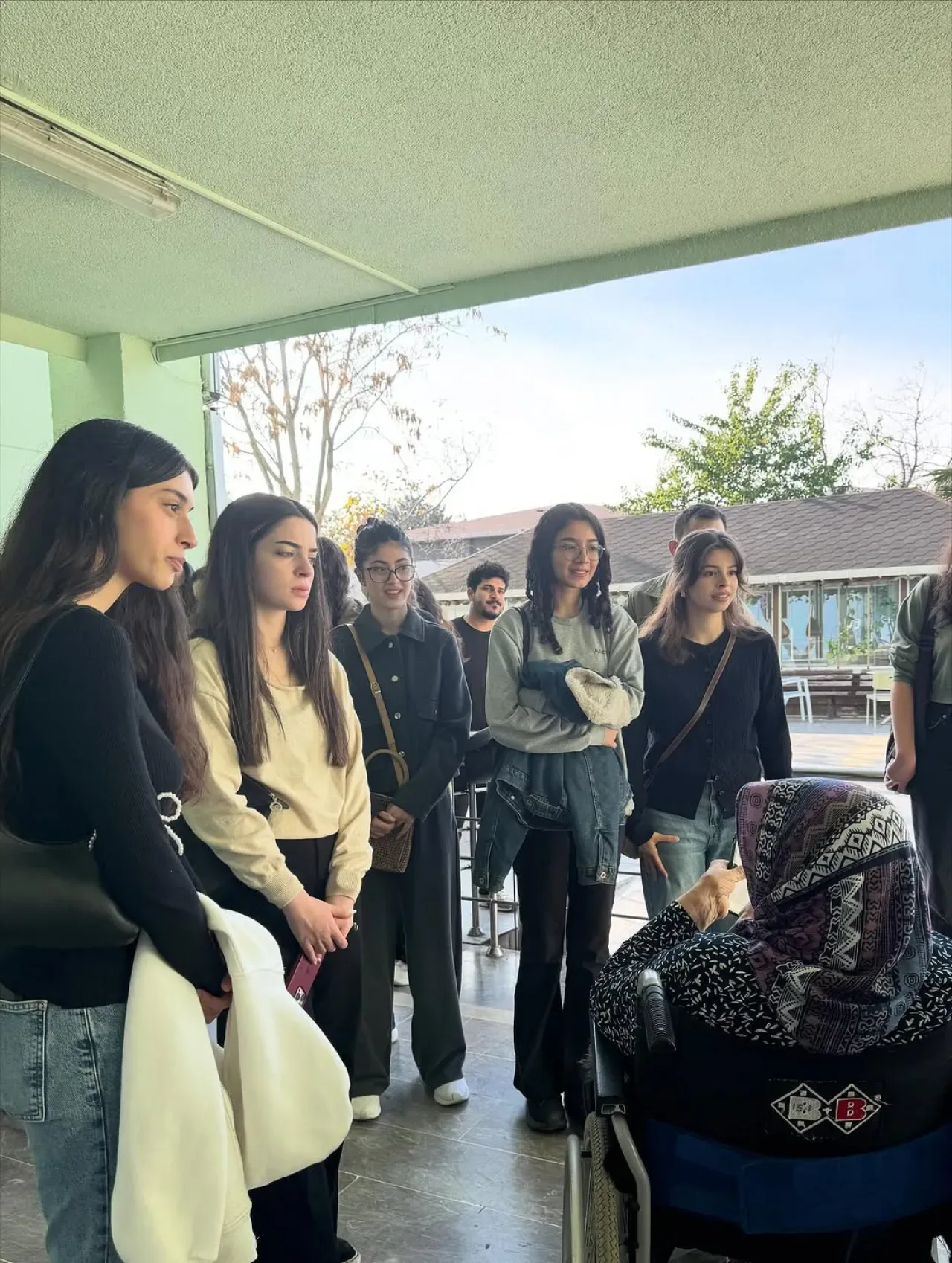 Yeditepe Dilek Gönüllüleri Darülaceze'de Yaşlılarla Bir Araya Geldi Yeditepe Dilek Gönüllüleri Darülaceze'de Yaşlılarla Bir Araya Geldi