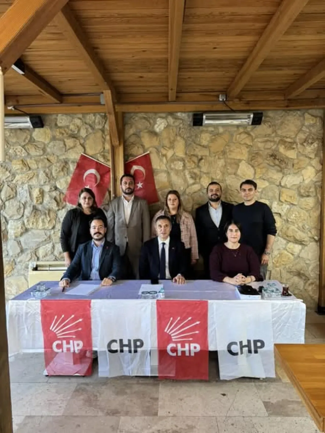 CHP Beşiktaş'ta Hukuk Komisyonu Toplantısı Gerçekleştirdi CHP Beşiktaş'ta Hukuk Komisyonu Toplantısı Gerçekleştirdi