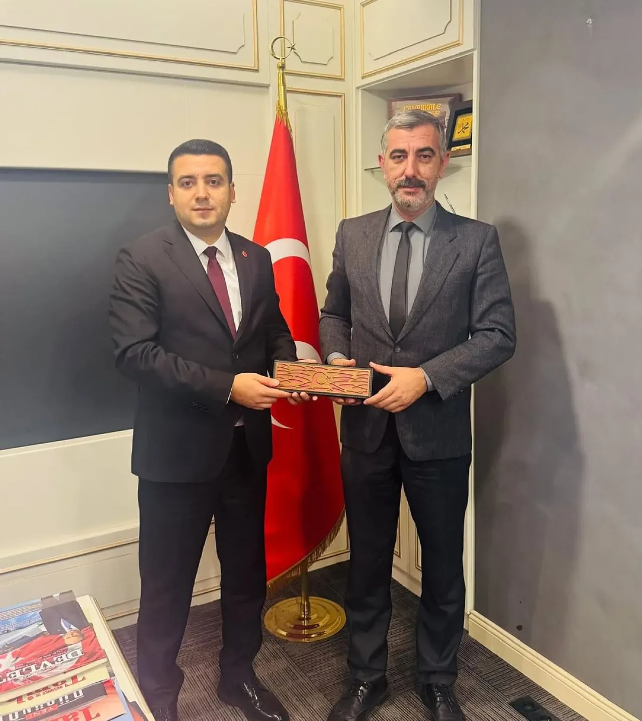 MHP Maltepe'de Görev Devir Ziyareti MHP Maltepe'de Görev Devir Ziyareti
