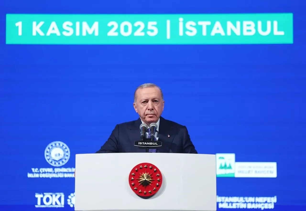 Atatürk Havalimanı Millet Bahçesi Açıldı: İstanbul'un Nefesi Yeşillendi Atatürk Havalimanı Millet Bahçesi Açıldı: İstanbul'un Nefesi Yeşillendi
