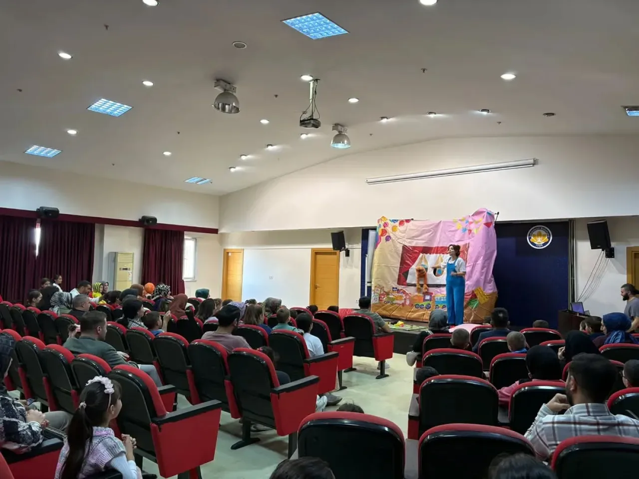 Masalın Masalı Kukla Gösterisi Sultanbeyli'de Çocuklarla Buluştu Masalın Masalı Kukla Gösterisi Sultanbeyli'de Çocuklarla Buluştu