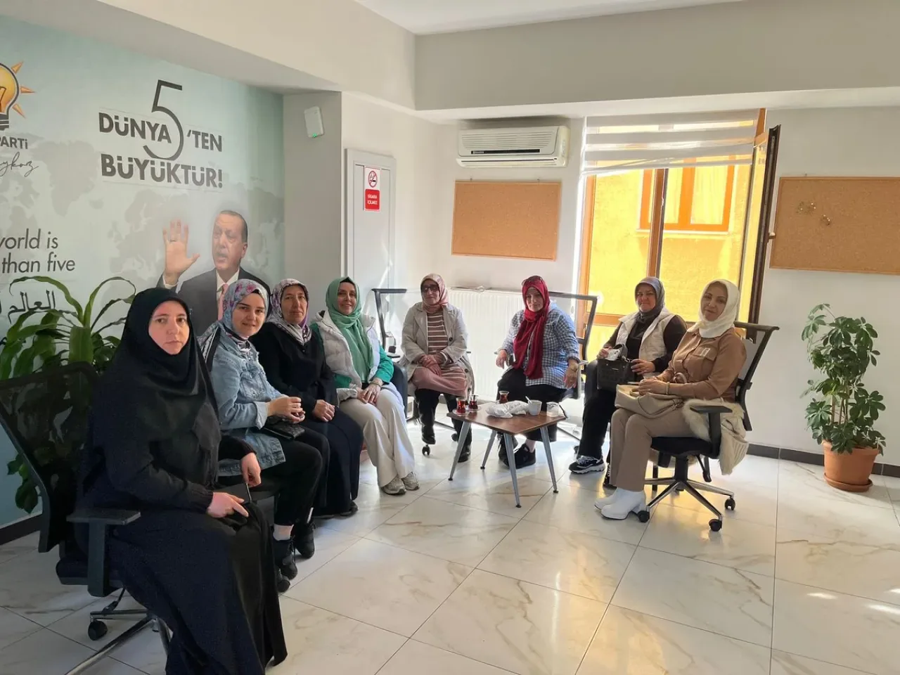 AK Parti Beykoz Kadın Kolları 15 Temmuz Demokrasi ve Milli Birlik Günü'nde Anma Töreninde Yer Aldı AK Parti Beykoz Kadın Kolları 15 Temmuz Demokrasi ve Milli Birlik Günü'nde Anma Töreninde Yer Aldı