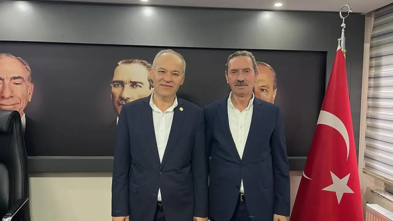 MHP Balıkesir ve Gömeç Teşkilatları Arasında İstişare Ziyareti MHP Balıkesir ve Gömeç Teşkilatları Arasında İstişare Ziyareti