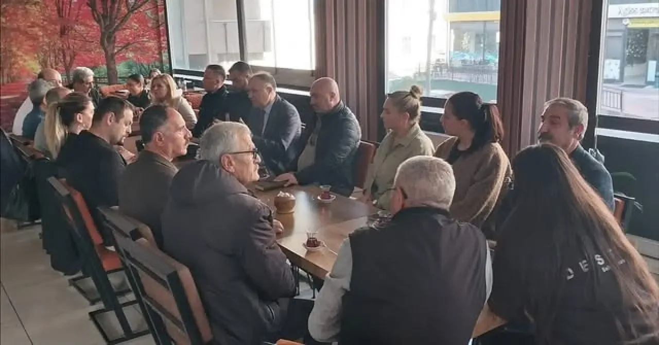 CHP Pendik'te Yeniden Yapılanma Çalışmaları Hız Kesmiyor CHP Pendik'te Yeniden Yapılanma Çalışmaları Hız Kesmiyor