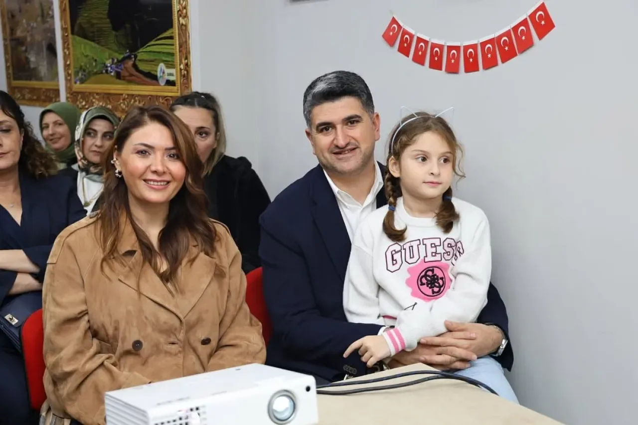 Ataşehir Belediye Başkanı Adıgüzel, Kars'ın Kurtuluşu ve Eğitim Konseri Etkinliklerine Katıldı Ataşehir Belediye Başkanı Adıgüzel, Kars'ın Kurtuluşu ve Eğitim Konseri Etkinliklerine Katıldı