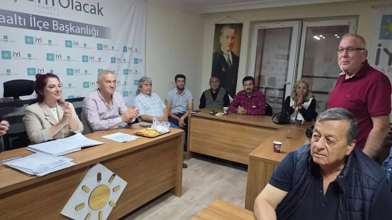 İYİ Parti Konyaaltı İlçe Teşkilatı Kongre Sonrası İlk Toplantısını Yaptı İYİ Parti Konyaaltı İlçe Teşkilatı Kongre Sonrası İlk Toplantısını Yaptı