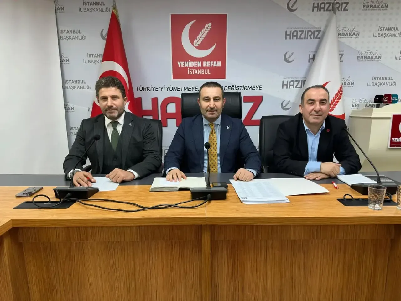 Yeniden Refah Partisi İstanbul'da Büyük Kongre Hazırlık Toplantısı Yaptı Yeniden Refah Partisi İstanbul'da Büyük Kongre Hazırlık Toplantısı Yaptı