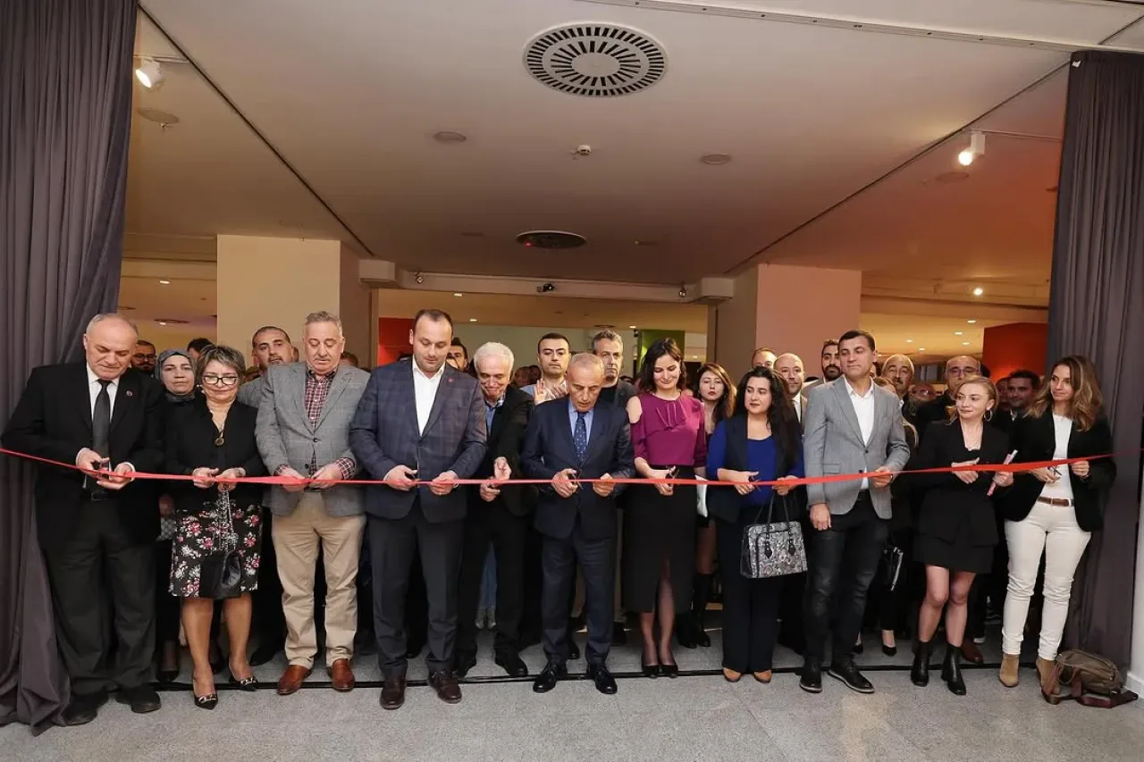 Küçükçekmece'de Attilâ İlhan 100 Yaşında Sergisi ile Kültür Sanat Sezonu Açıldı Küçükçekmece'de Attilâ İlhan 100 Yaşında Sergisi ile Kültür Sanat Sezonu Açıldı