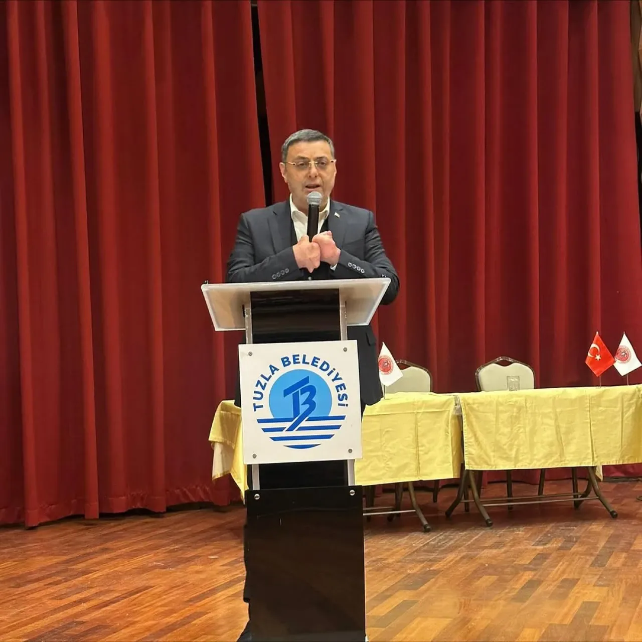 Serkan Bayram, Tuzla'da Erzincanlı Hemşehrileriyle Buluştu Serkan Bayram, Tuzla'da Erzincanlı Hemşehrileriyle Buluştu