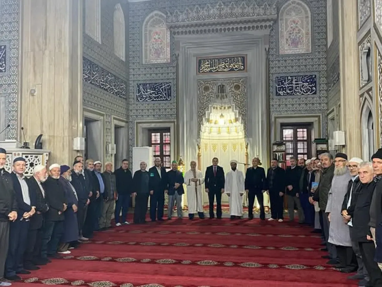 Saadet Partisi Bağcılar İlçe Teşkilatı Sabah Namazında Vatandaşlarla Buluştu Saadet Partisi Bağcılar İlçe Teşkilatı Sabah Namazında Vatandaşlarla Buluştu