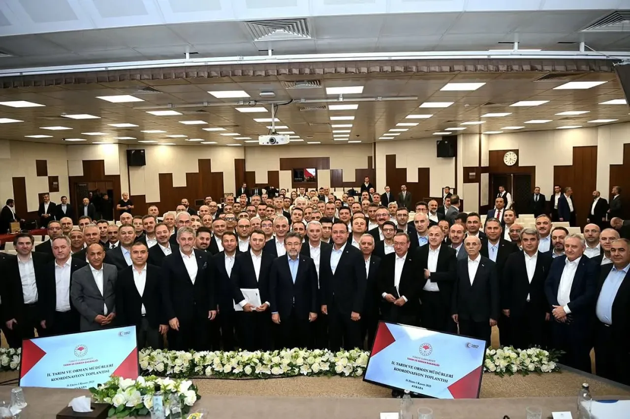 Bursa İl Müdürü Acar, Ankara'daki Tarım ve Orman Koordinasyon Toplantısı'na Katıldı Bursa İl Müdürü Acar, Ankara'daki Tarım ve Orman Koordinasyon Toplantısı'na Katıldı