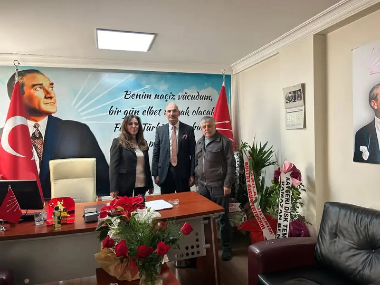 Cumhuriyet Halk Partisi Kayseri İl Başkanı Ümit Özer'e Hayırlı Olsun Ziyareti Cumhuriyet Halk Partisi Kayseri İl Başkanı Ümit Özer'e Hayırlı Olsun Ziyareti