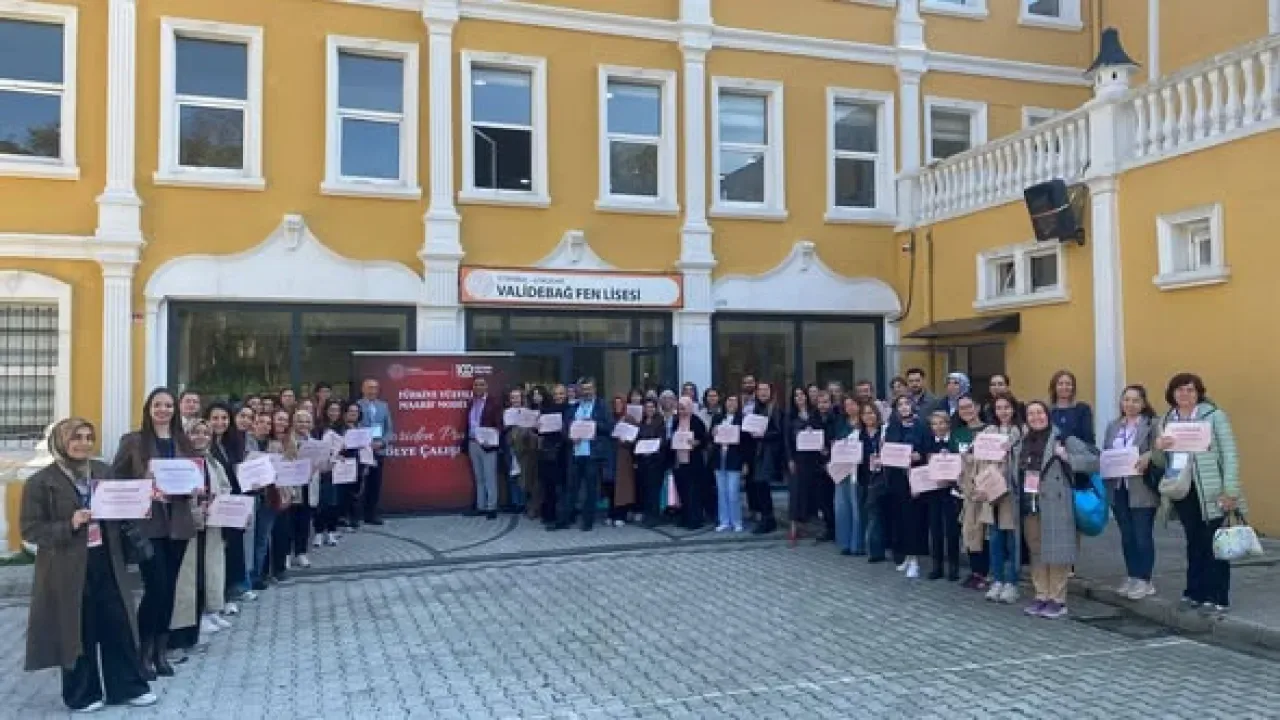 Türkiye Yüzyılı Maarif Modeli Biyoloji Öğretmenleri için Validebağ'da Pratiğe Döküldü Türkiye Yüzyılı Maarif Modeli Biyoloji Öğretmenleri için Validebağ'da Pratiğe Döküldü