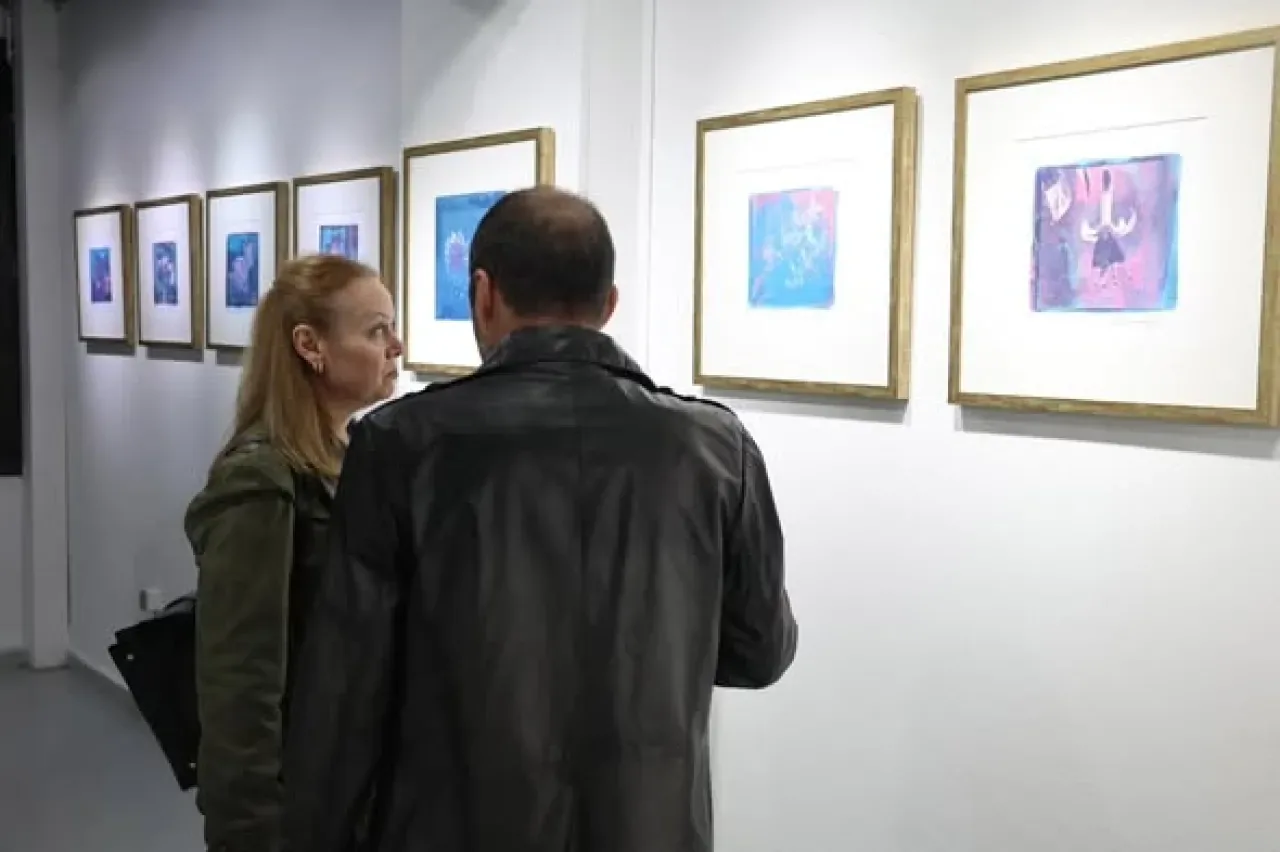 Tülin Dizdaroğlu'nun "Işığın İzi" Fotoğraf Sergisi Nilüfer'de Açıldı Tülin Dizdaroğlu'nun "Işığın İzi" Fotoğraf Sergisi Nilüfer'de Açıldı