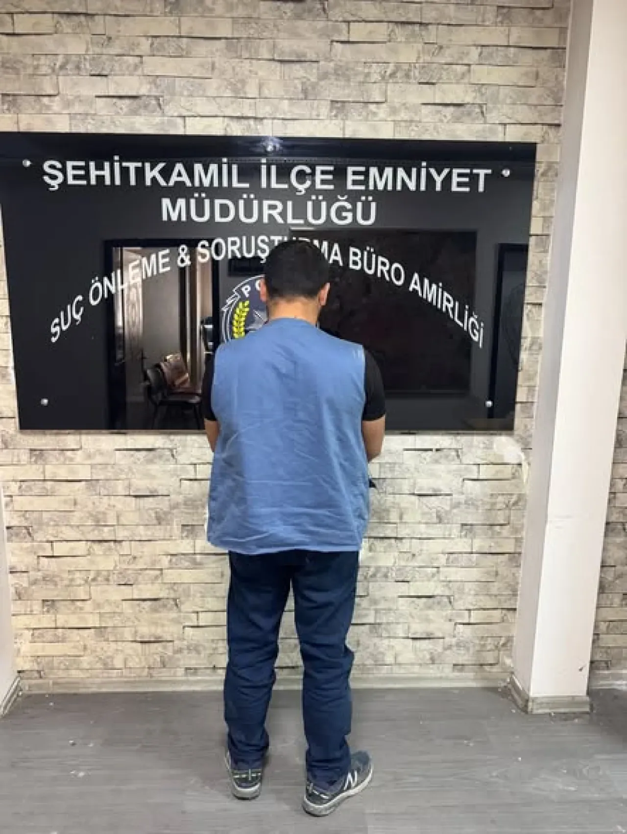 Gaziantep'te Çok Ağır Ceza Almış Aranan Şüpheli Yakalandı Gaziantep'te Çok Ağır Ceza Almış Aranan Şüpheli Yakalandı