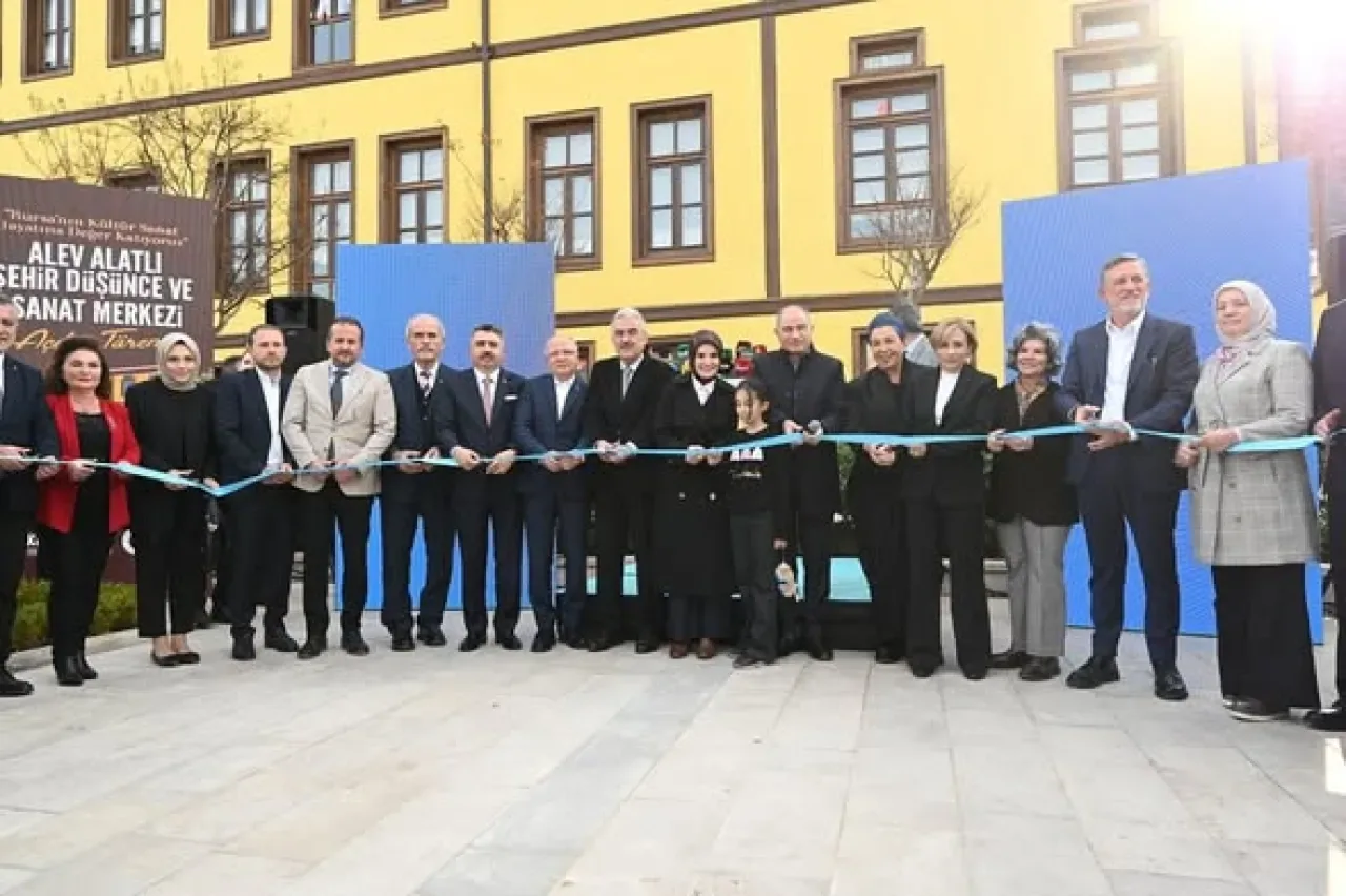 Bursa'ya Alev Alatlı Şehir Düşünce ve Sanat Merkezi Kazandırıldı Bursa'ya Alev Alatlı Şehir Düşünce ve Sanat Merkezi Kazandırıldı